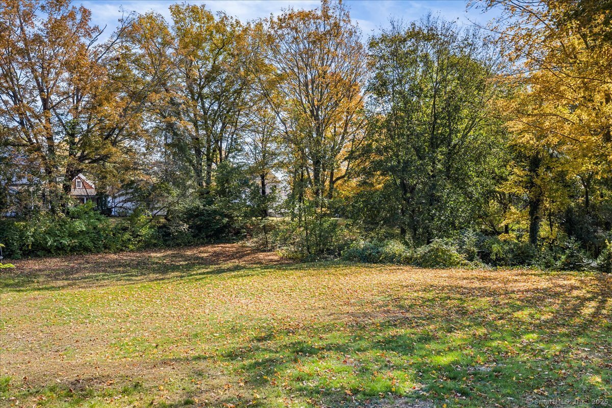 4 Bank Lane Essex CT 06426