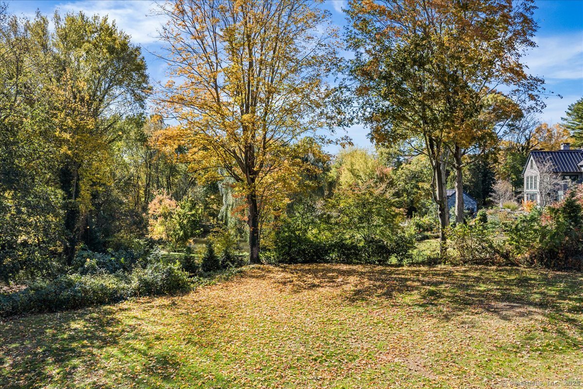 4 Bank Lane Essex CT 06426