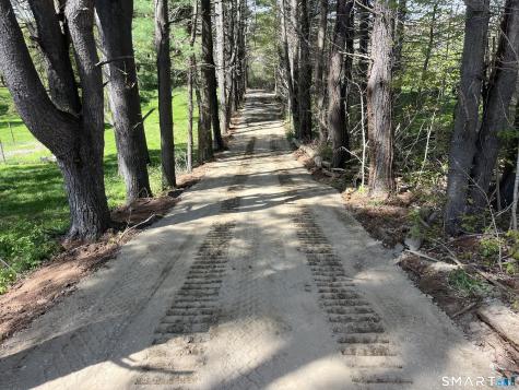 2680 Long Hill Road Guilford CT 06437