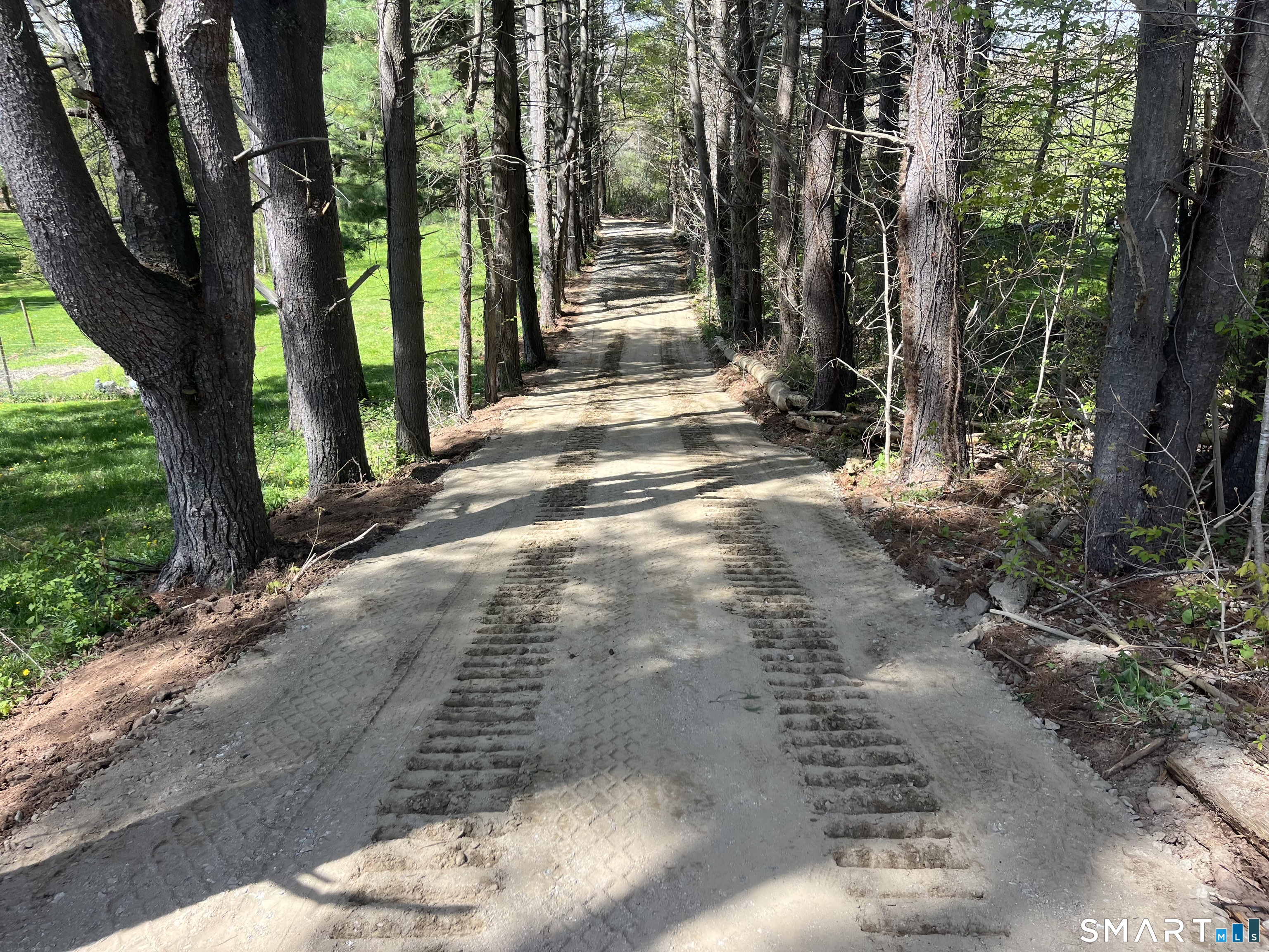 2680 Long Hill Road Guilford CT 06437
