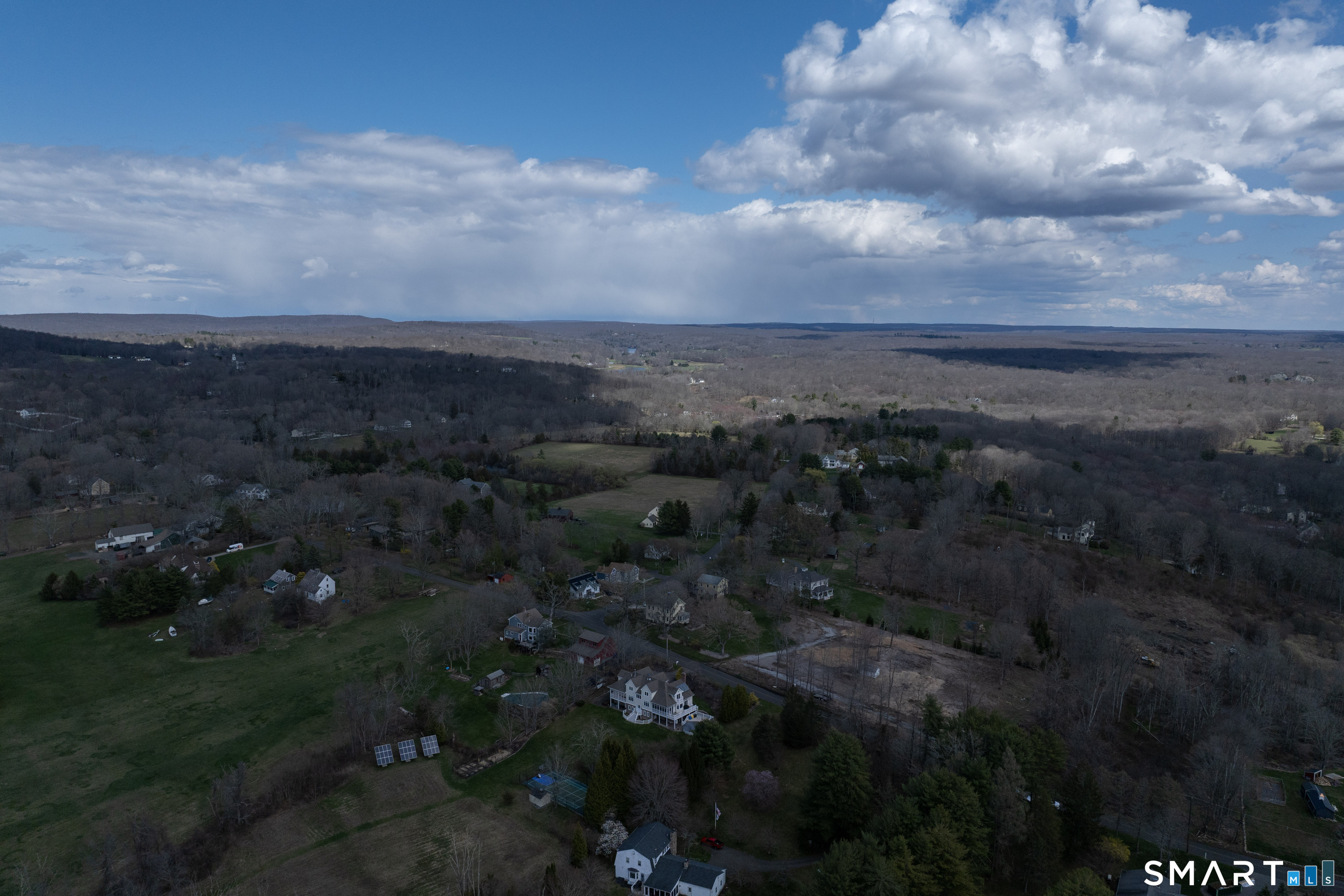2680 Long Hill Road Guilford CT 06437