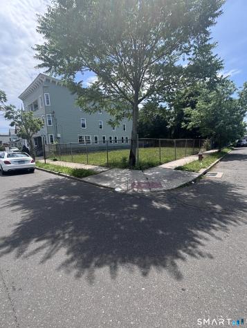 732 Maple Street Bridgeport CT 06608