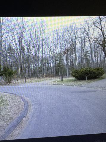 25 Matthew Lane Windsor CT 06095