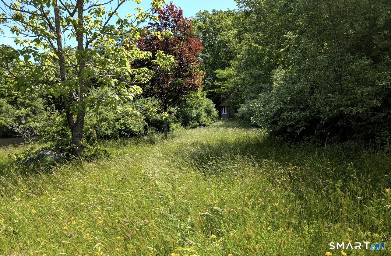 Holmes Road East Lyme CT 06333