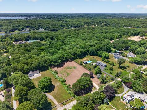59 Montauk Avenue Stonington CT 06378