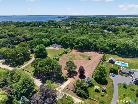 59 Montauk Avenue Stonington CT 06378