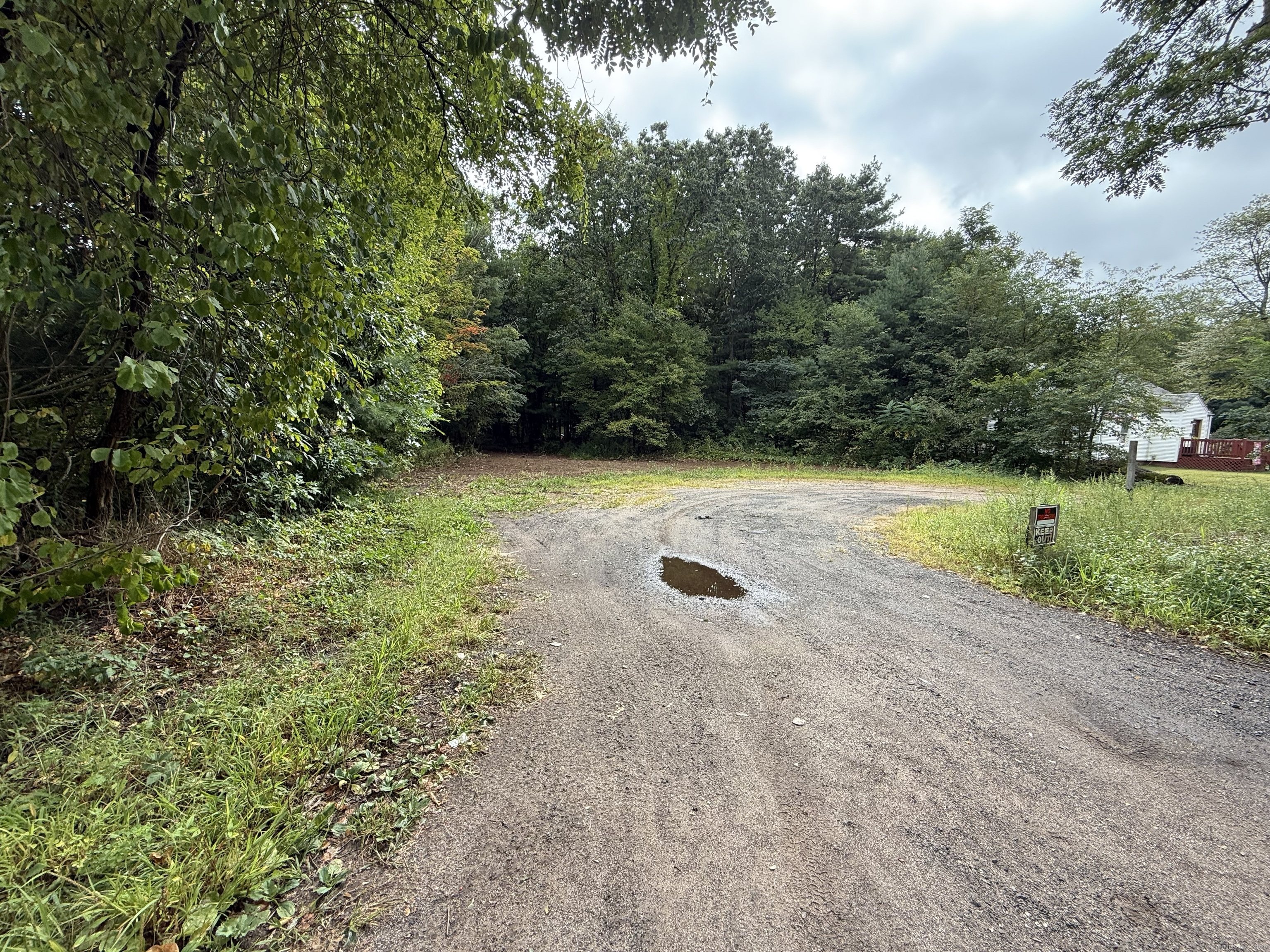 95 Simon Road Enfield CT 06082