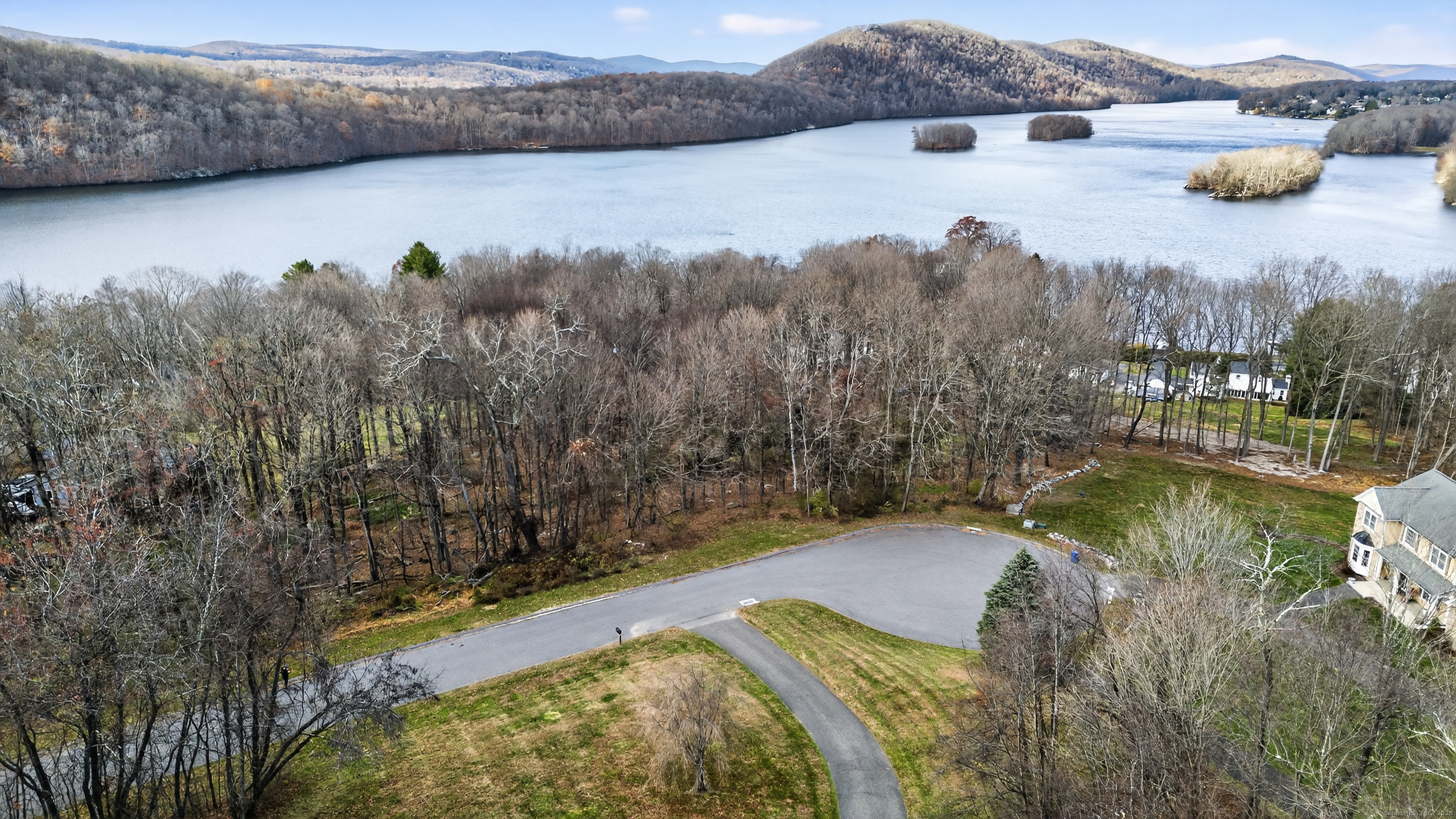 7 Eagle Drive New Milford CT 06776