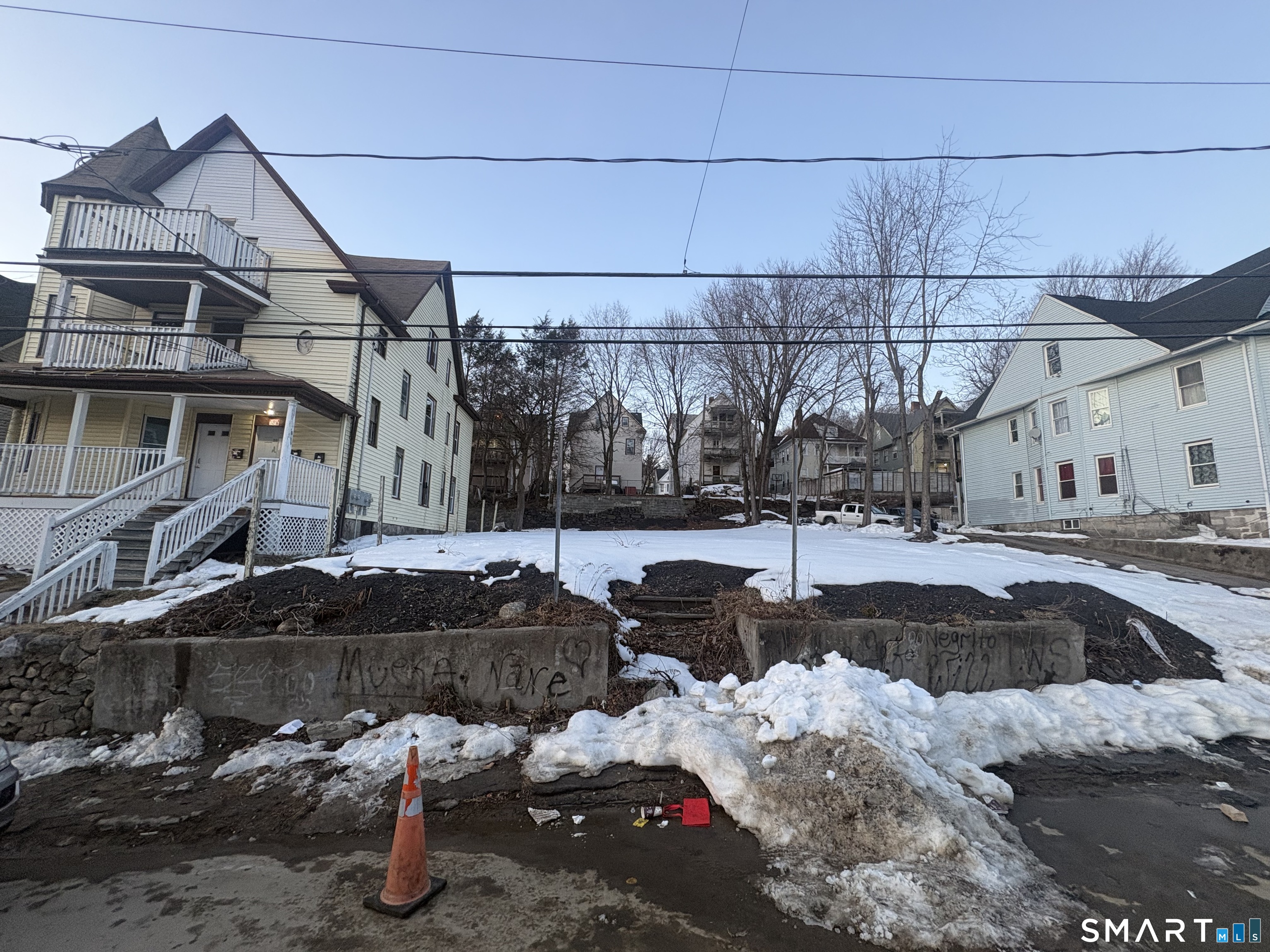 18 Ridgewood Street Waterbury CT 06710