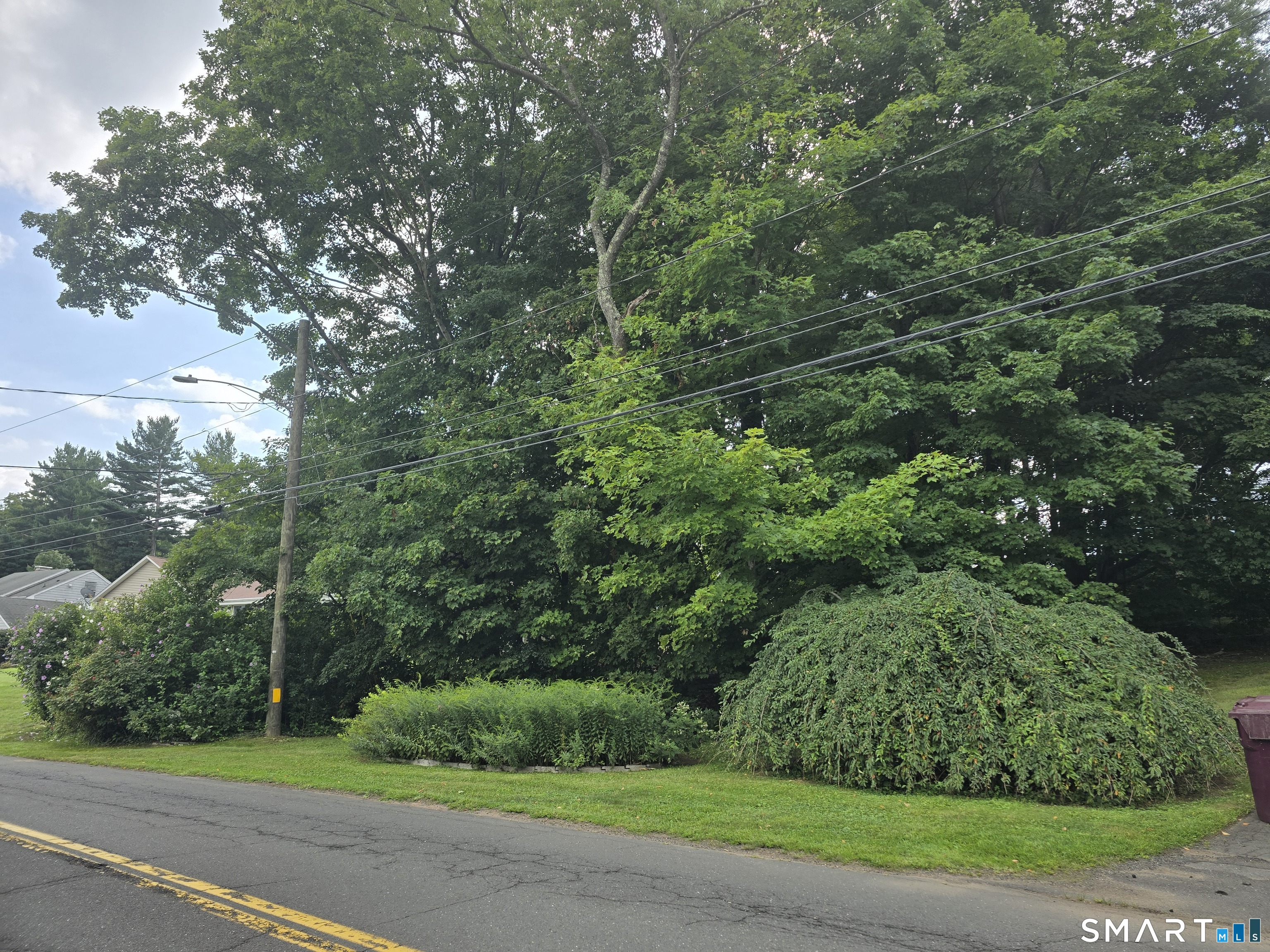 9066 Woodpond Road Farmington CT 06106