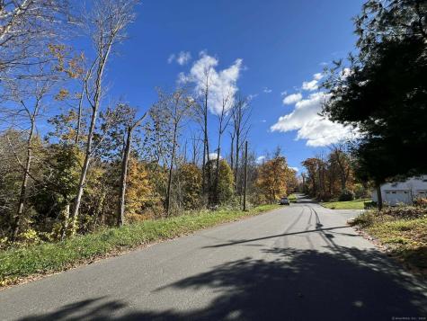 18 Niles Road New Hartford CT 06057