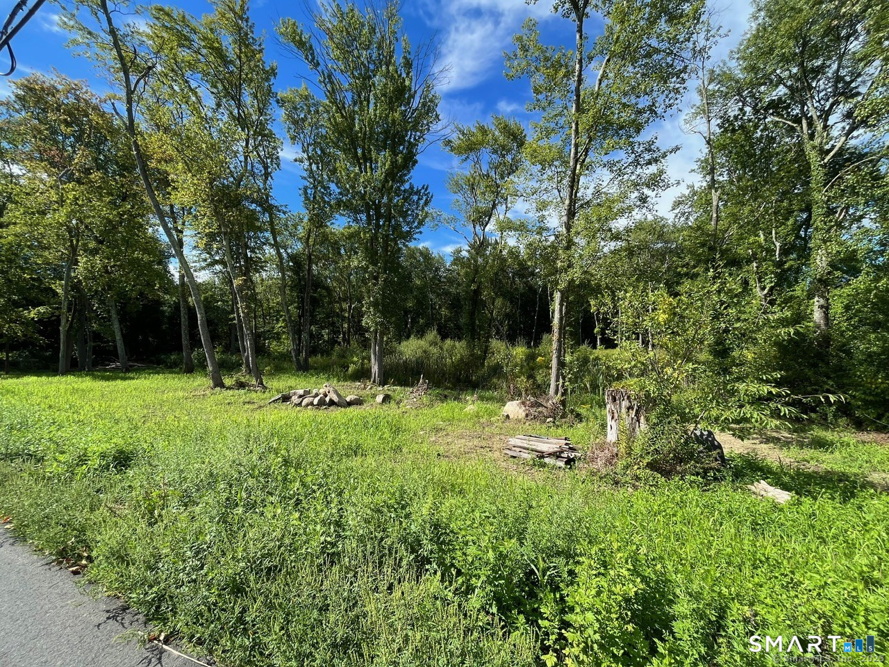 26 100 Acres Road Newtown CT 06470
