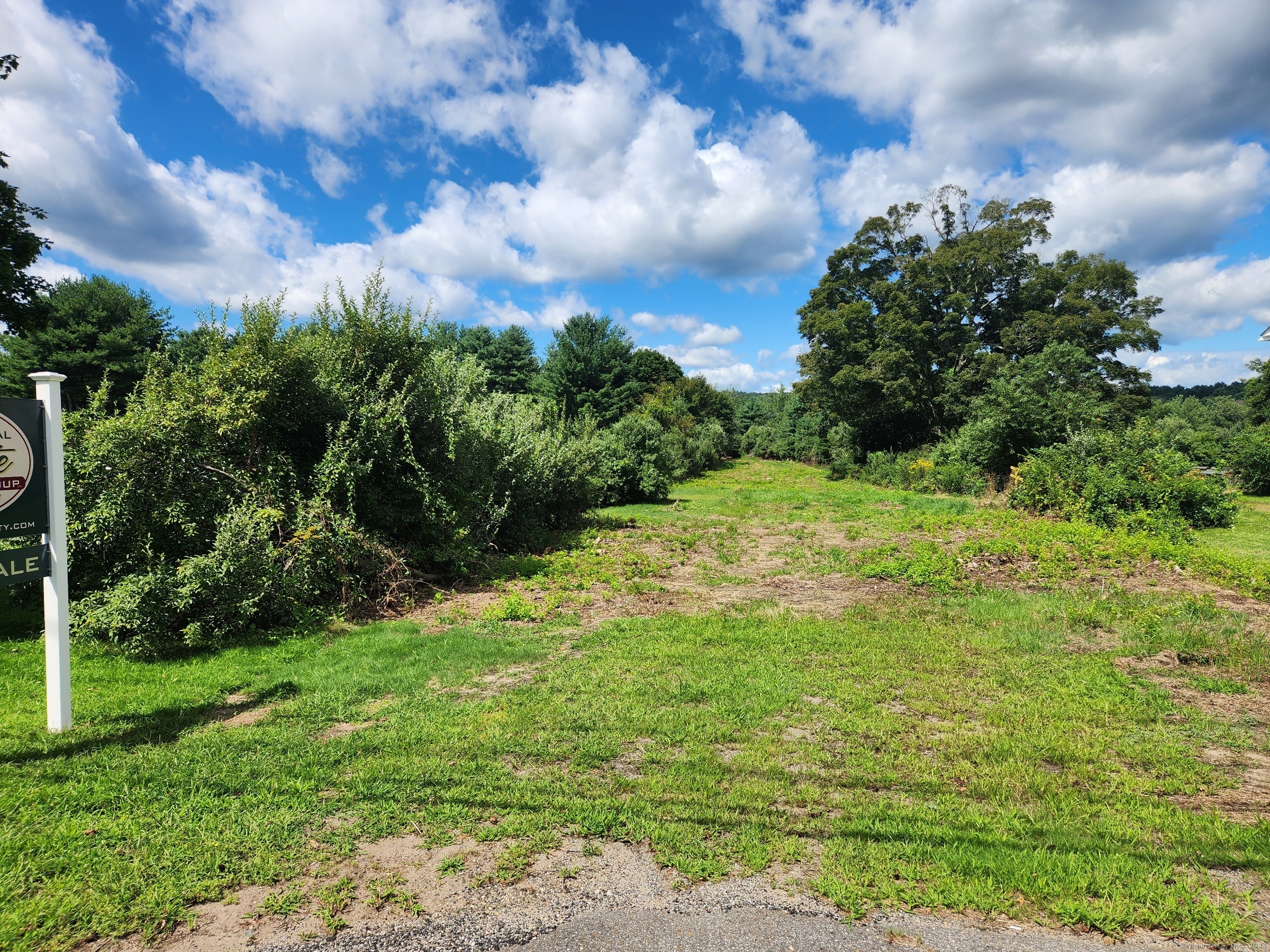 83 River Road Willington CT 06279