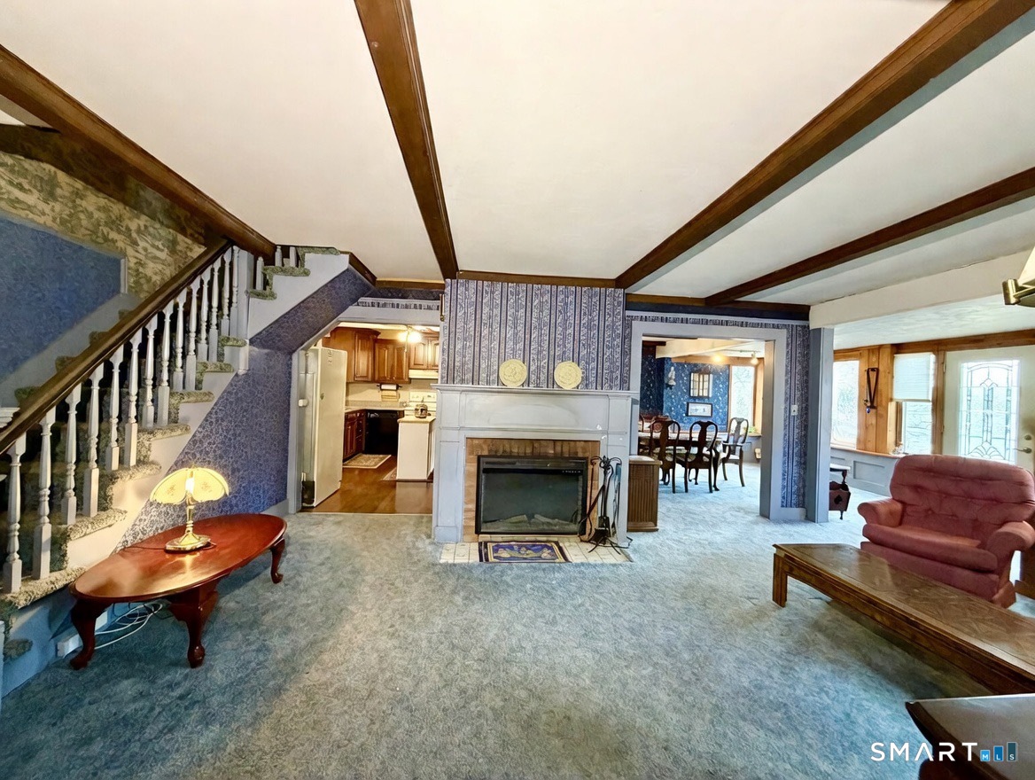 241 Niantic River Road Waterford CT 06385