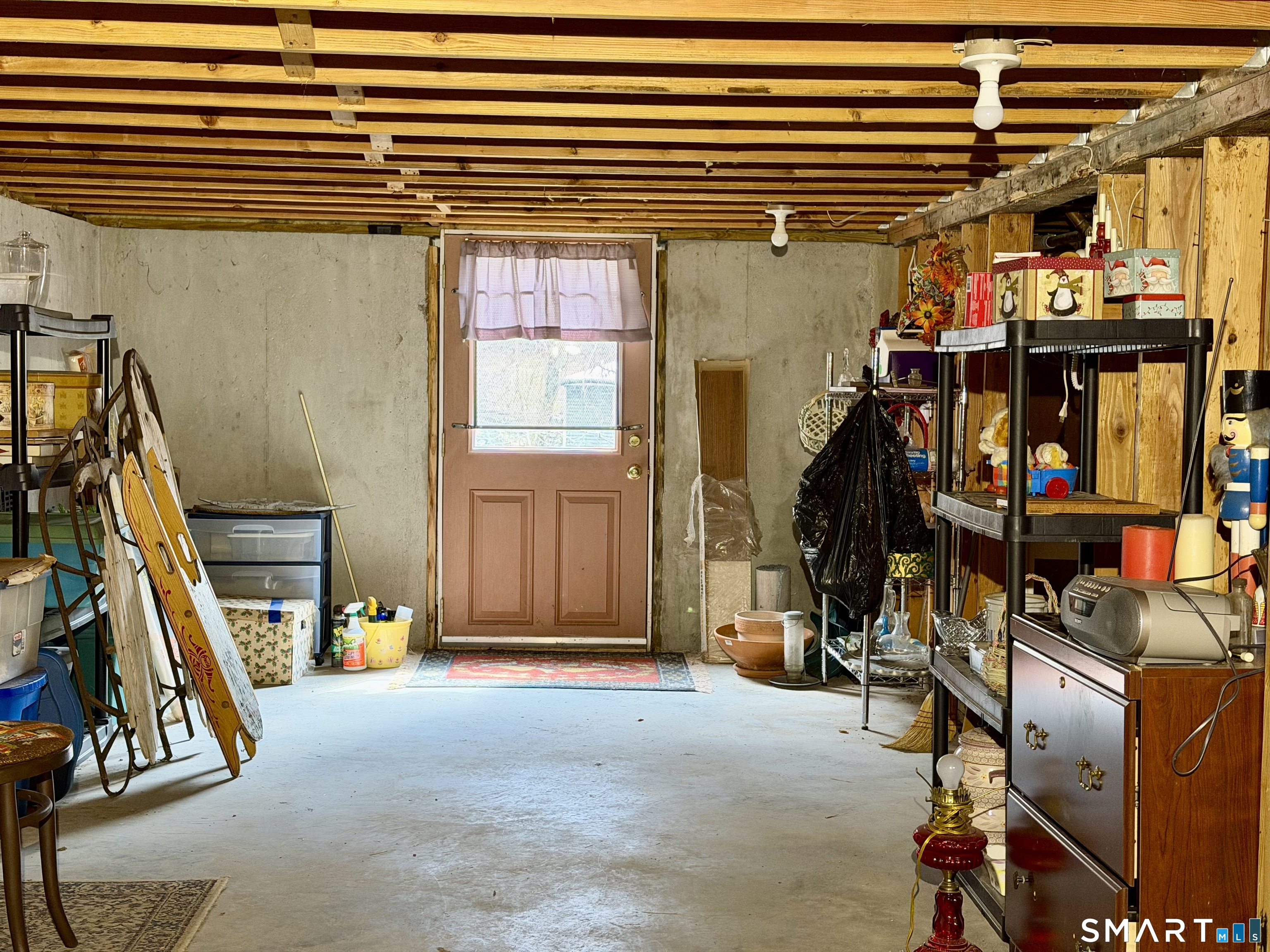 241 Niantic River Road Waterford CT 06385
