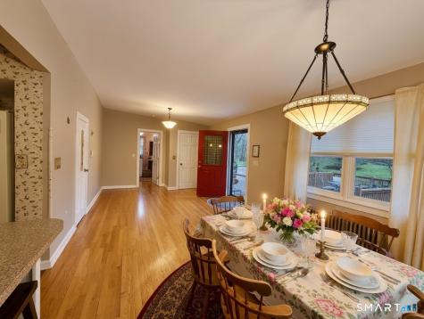 241 Niantic River Road Waterford CT 06385