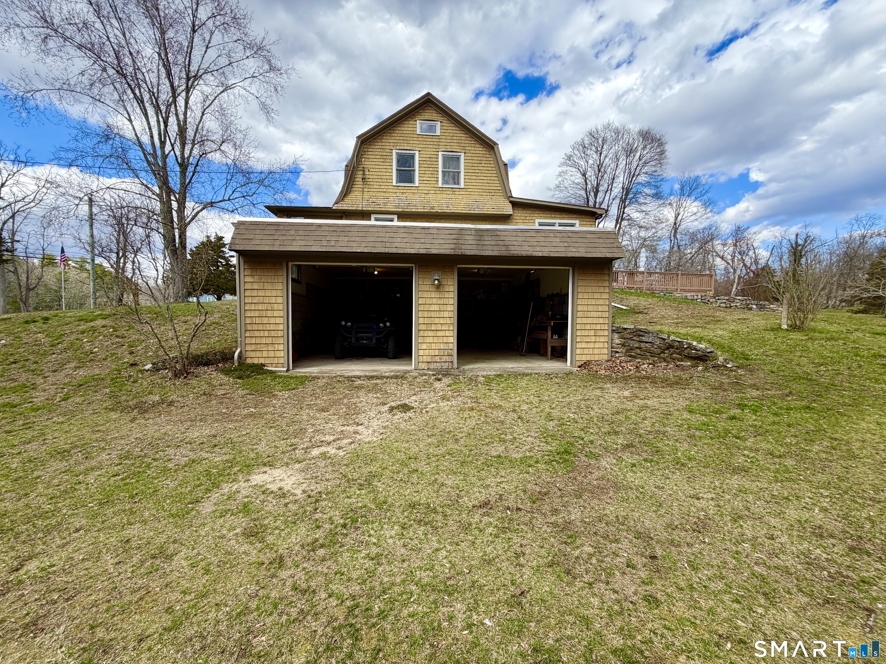 241 Niantic River Road Waterford CT 06385