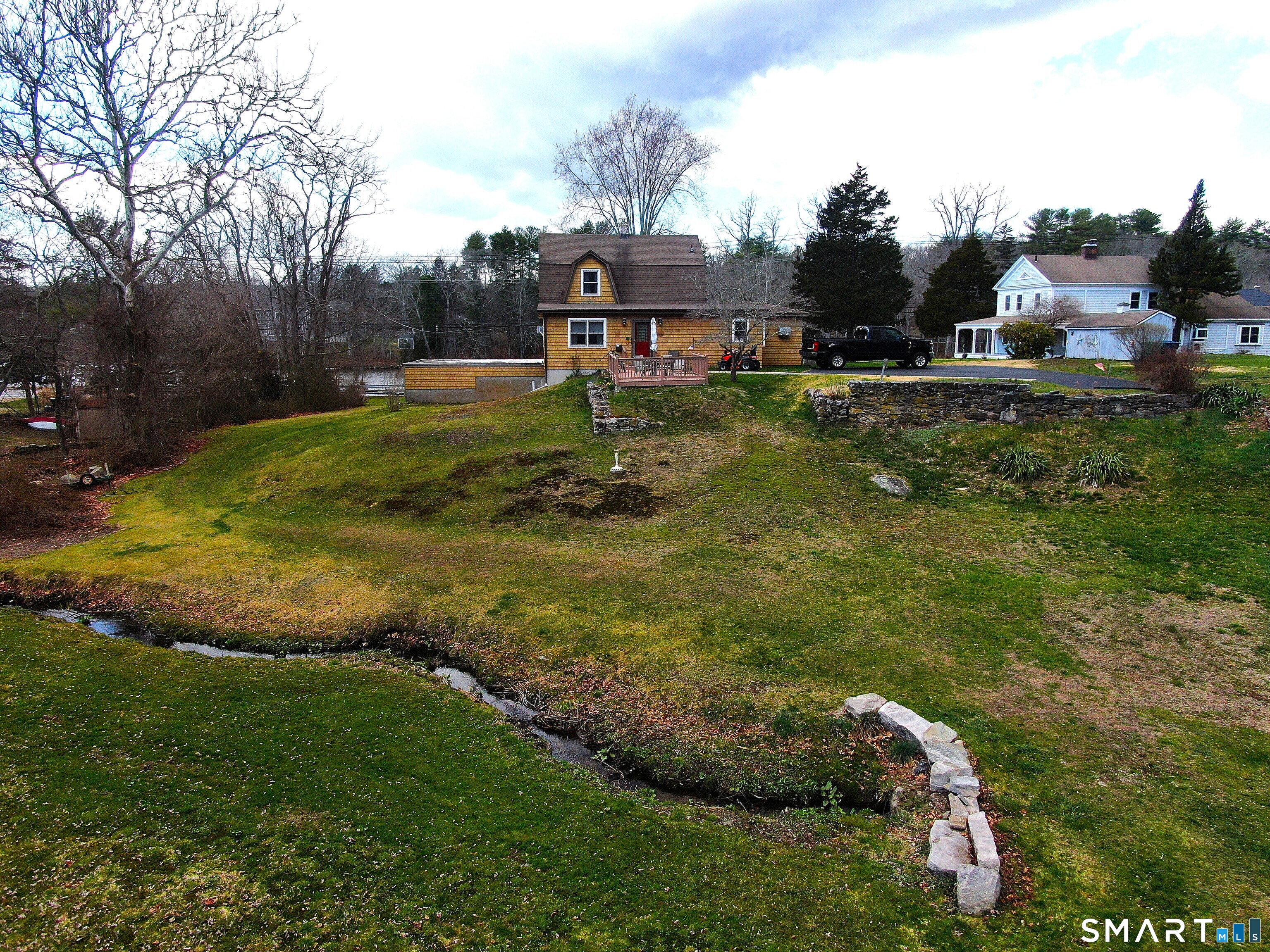 241 Niantic River Road Waterford CT 06385