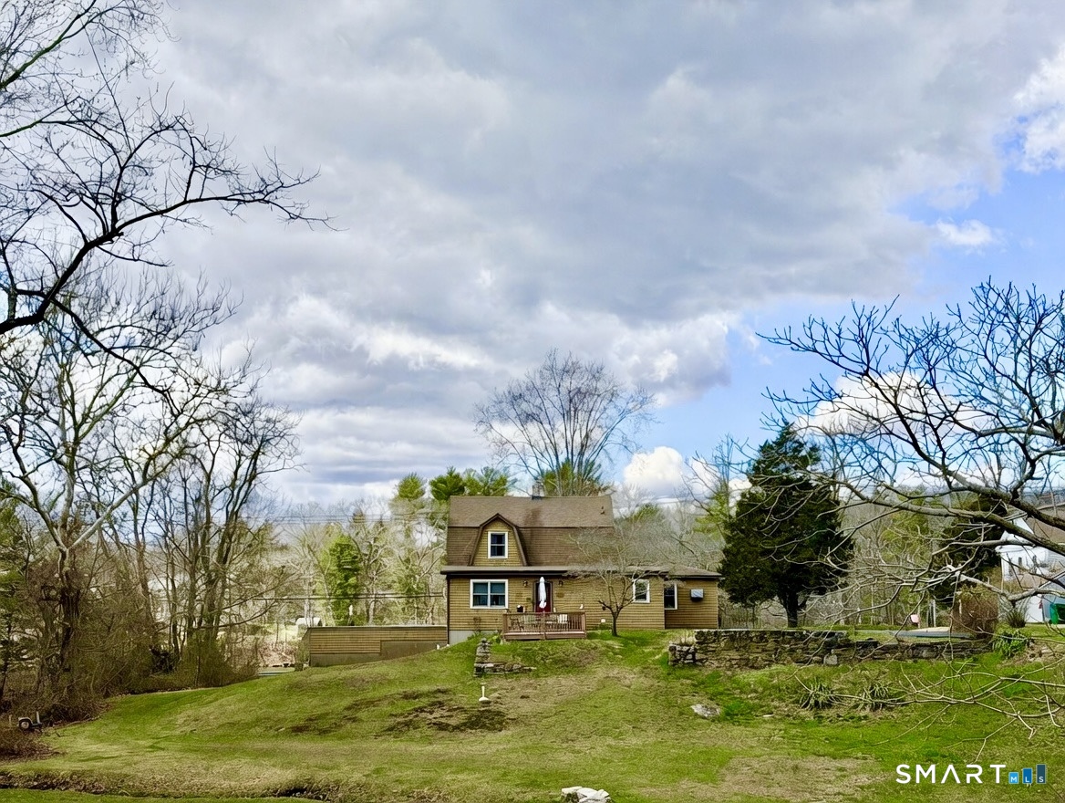 241 Niantic River Road Waterford CT 06385