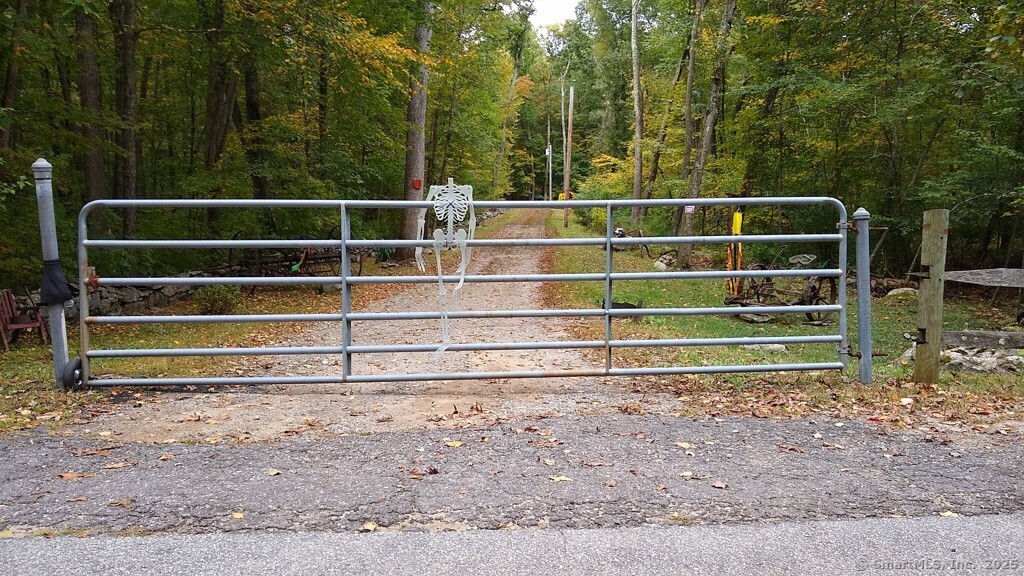 Chowanec Road Columbia CT 06237