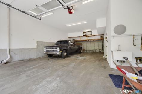 71 & 53 Hermitage Lane North Haven CT 06473