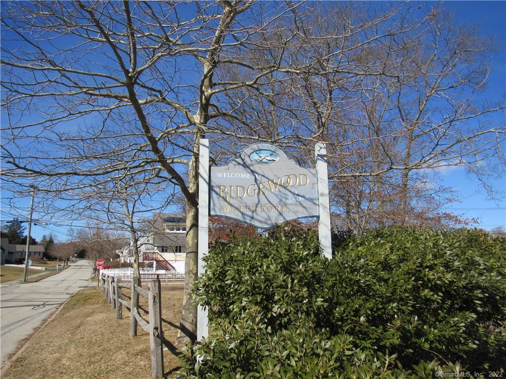 4 Ridgewood Avenue Waterford CT 06385