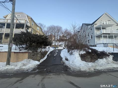 162 Plaza Avenue Waterbury CT 06710