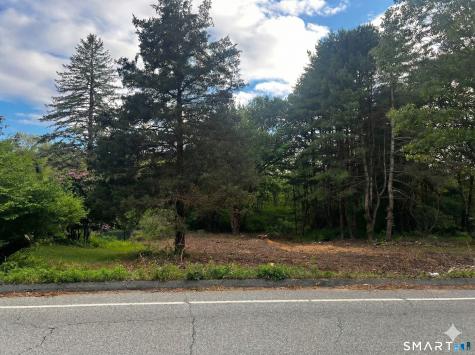 61 Fort Shantok Road Montville CT 06382