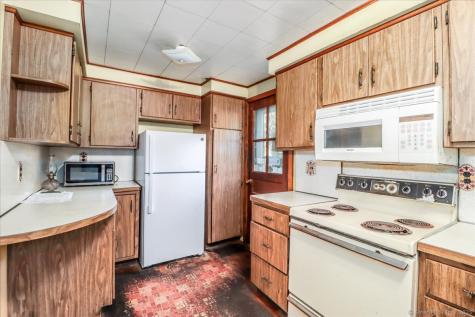 16 Farrell Road Newtown CT 06470