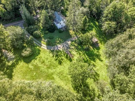 16 Farrell Road Newtown CT 06470