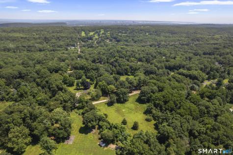 107 Ansonia Road Woodbridge CT 06525