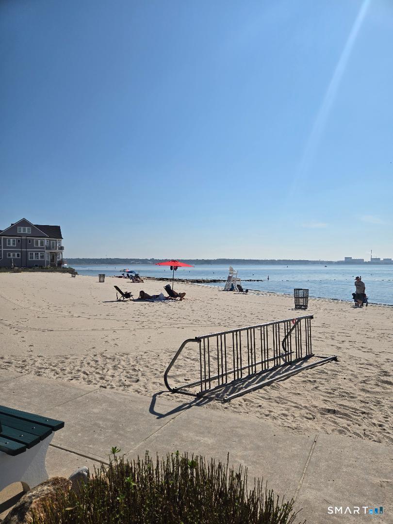 Central Avenue East Lyme CT 06357