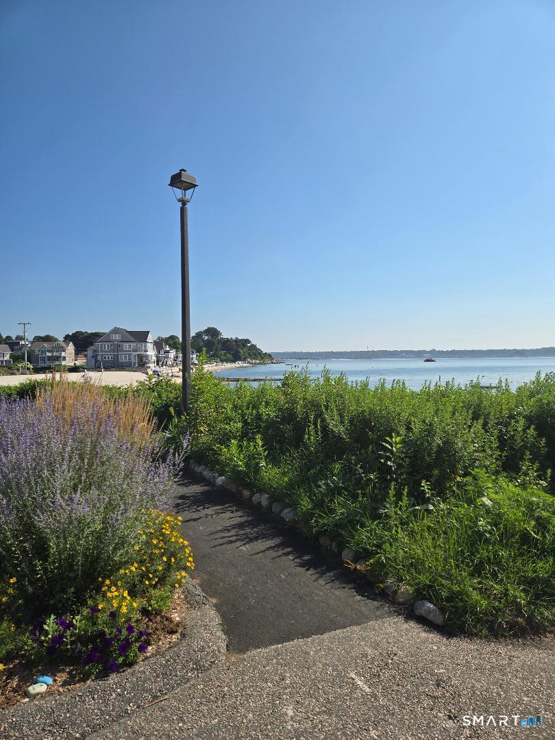 Central Avenue East Lyme CT 06357