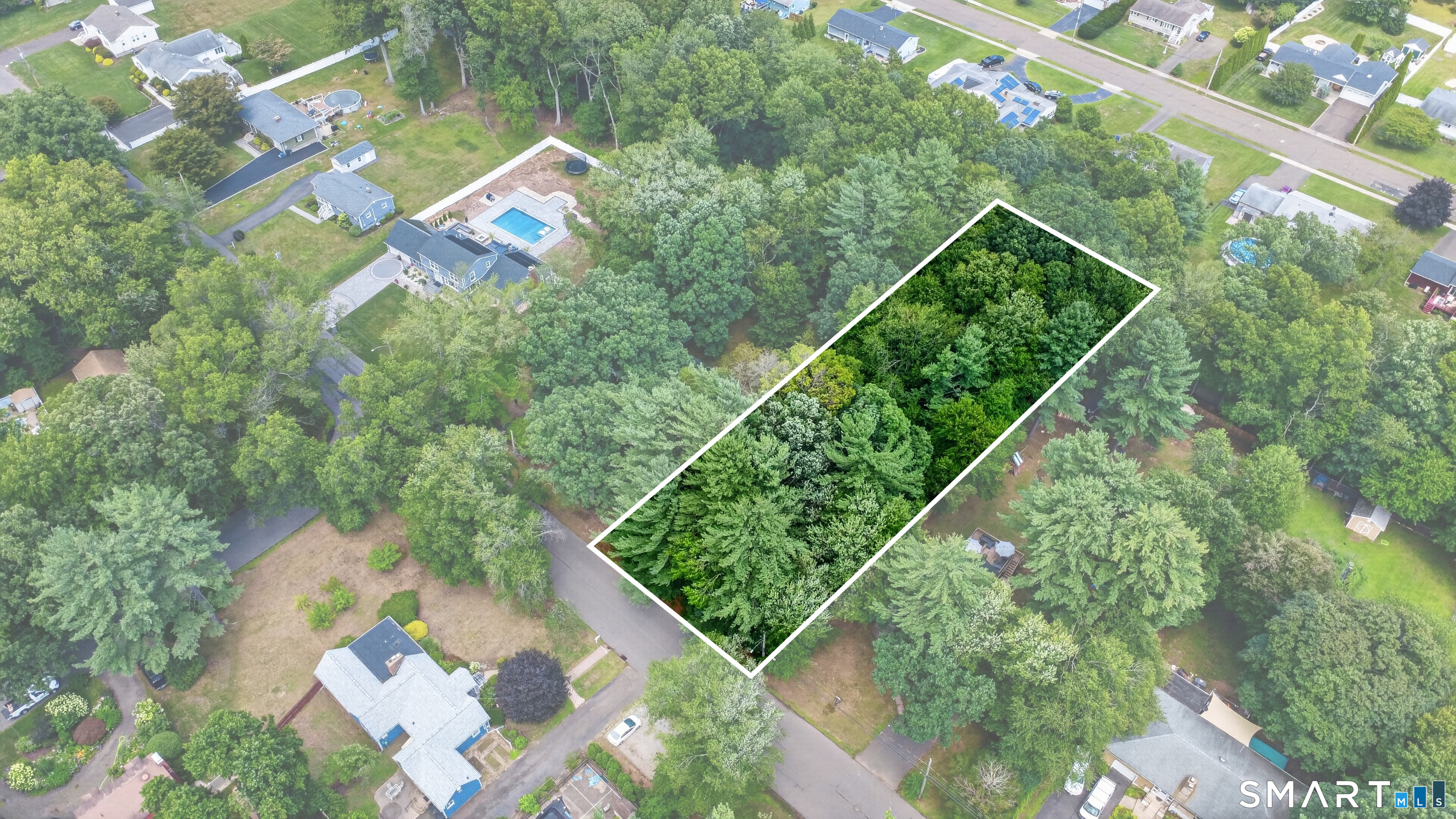44 Ezra Street North Haven CT 06473