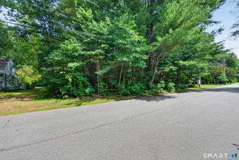 44 Ezra Street North Haven CT 06473