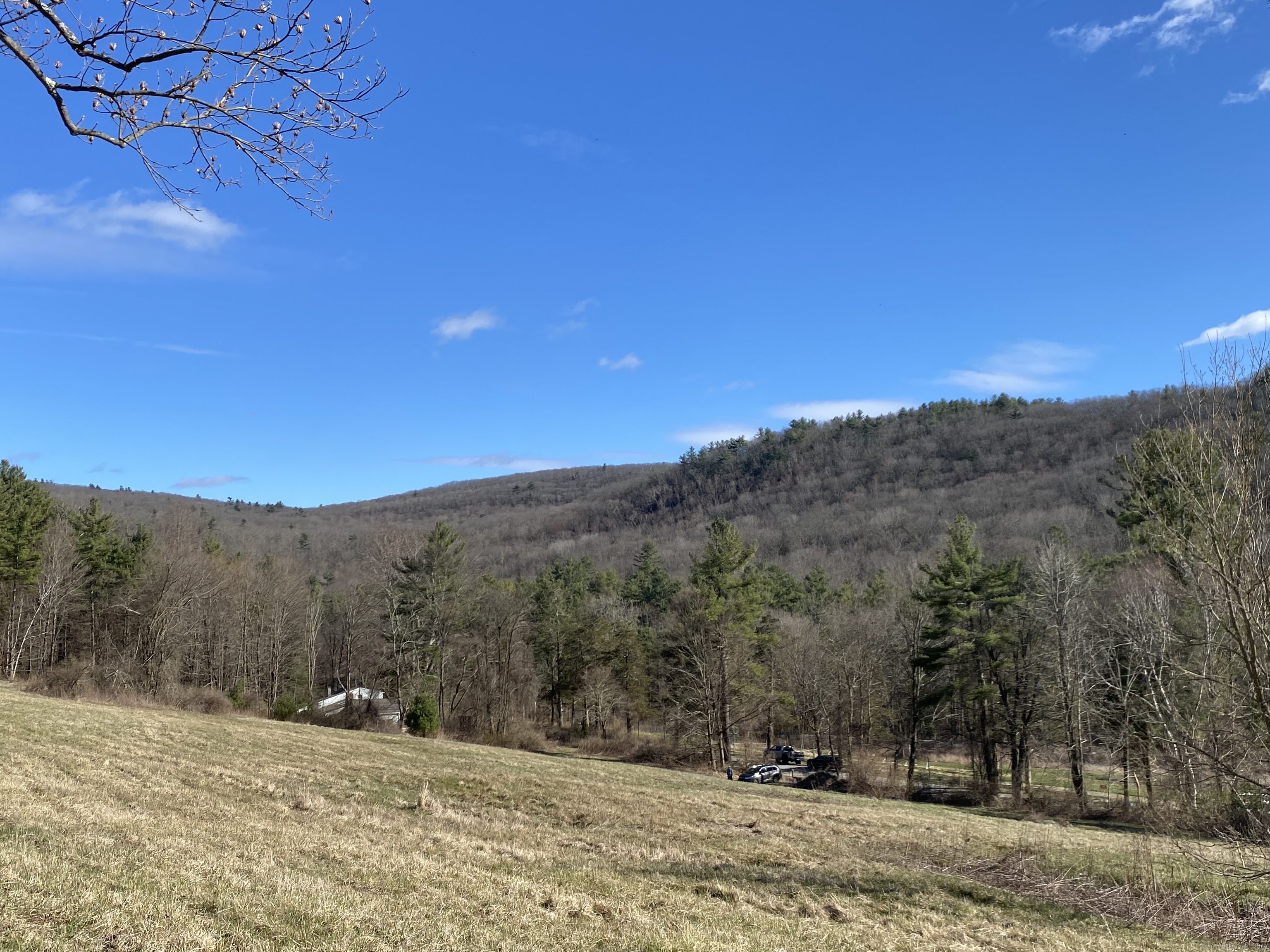 198-4 Beebe Hill Road Canaan CT 06031