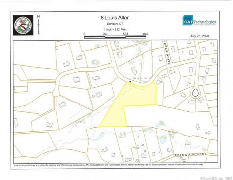 8 Louis Allan Drive Danbury CT 06811