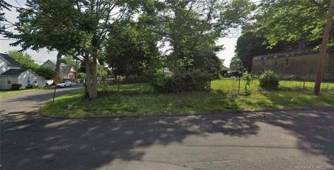 68 Royal Avenue Fairfield CT 06825