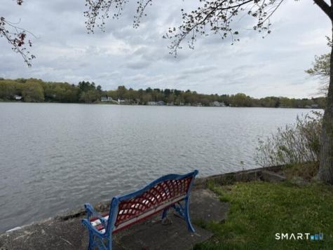 25 Lakeview Street Thompson CT 06277
