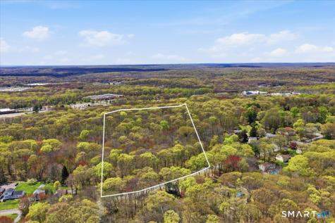 76 Dayton Road Waterford CT 06385