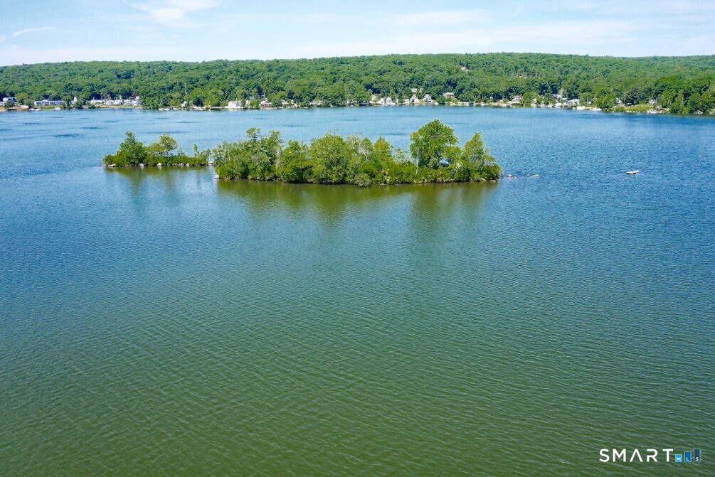 3 Island East Hampton CT 06424
