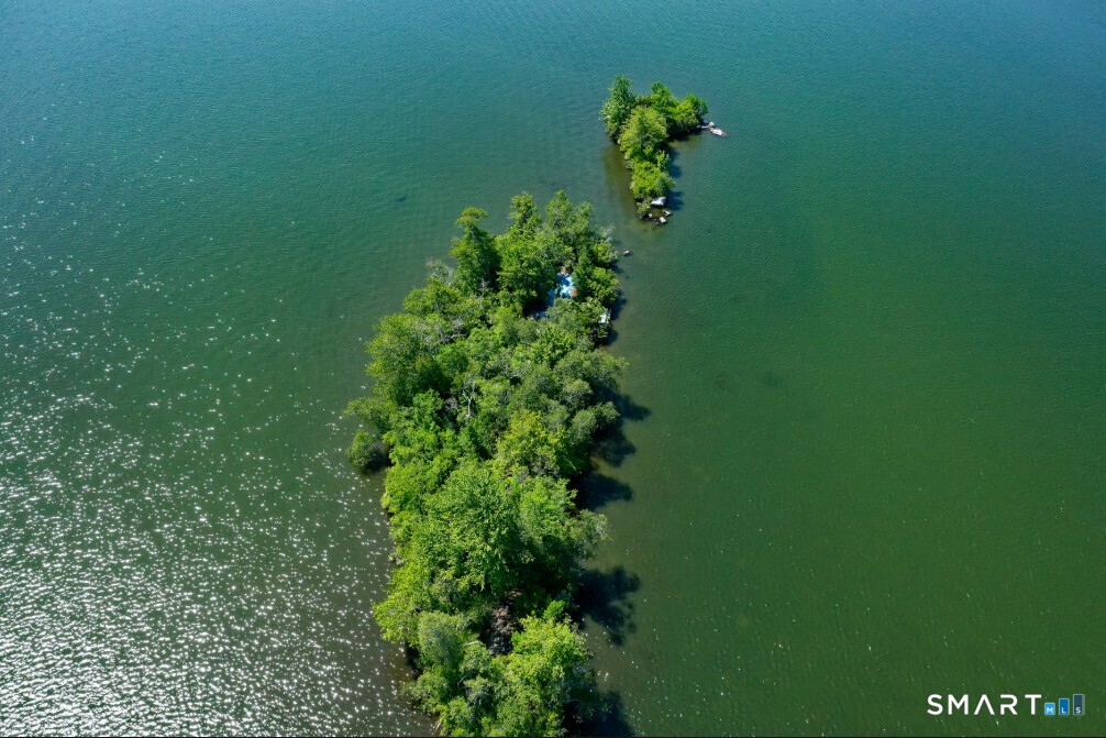 3 Island East Hampton CT 06424