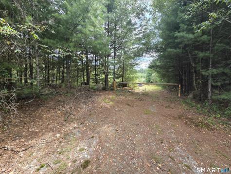 New Road Thompson CT 06277