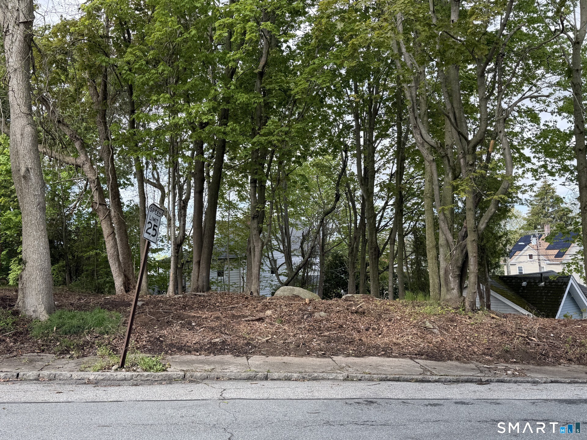 15 Beckwith Street New London CT 06320