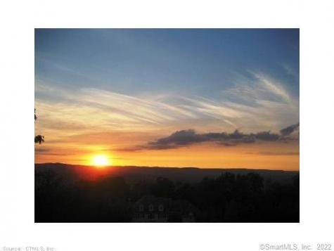 24 Cobtail Way Simsbury CT 06070
