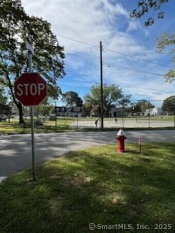 20 North Road East Lyme CT 06357