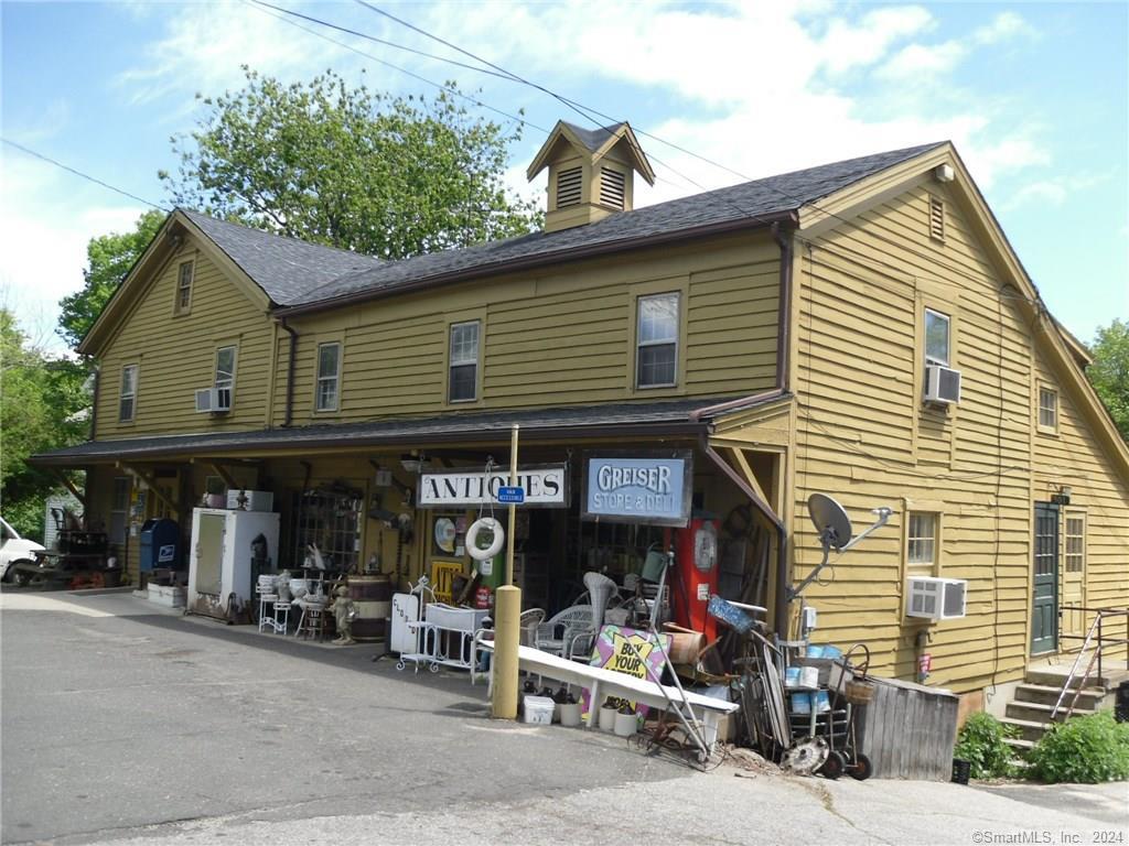 897 Sport Hill Road Easton CT 06612