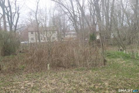 5 Arlington Road Bloomfield CT 06002