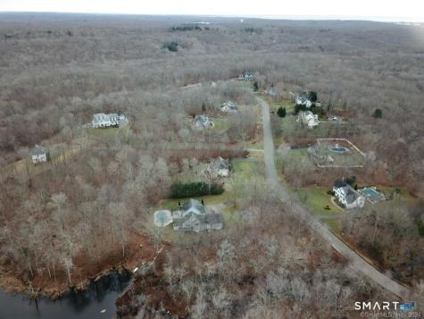 1 Houperts Way Clinton CT 06413