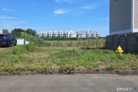 53 1ST Avenue East Haven CT 06512